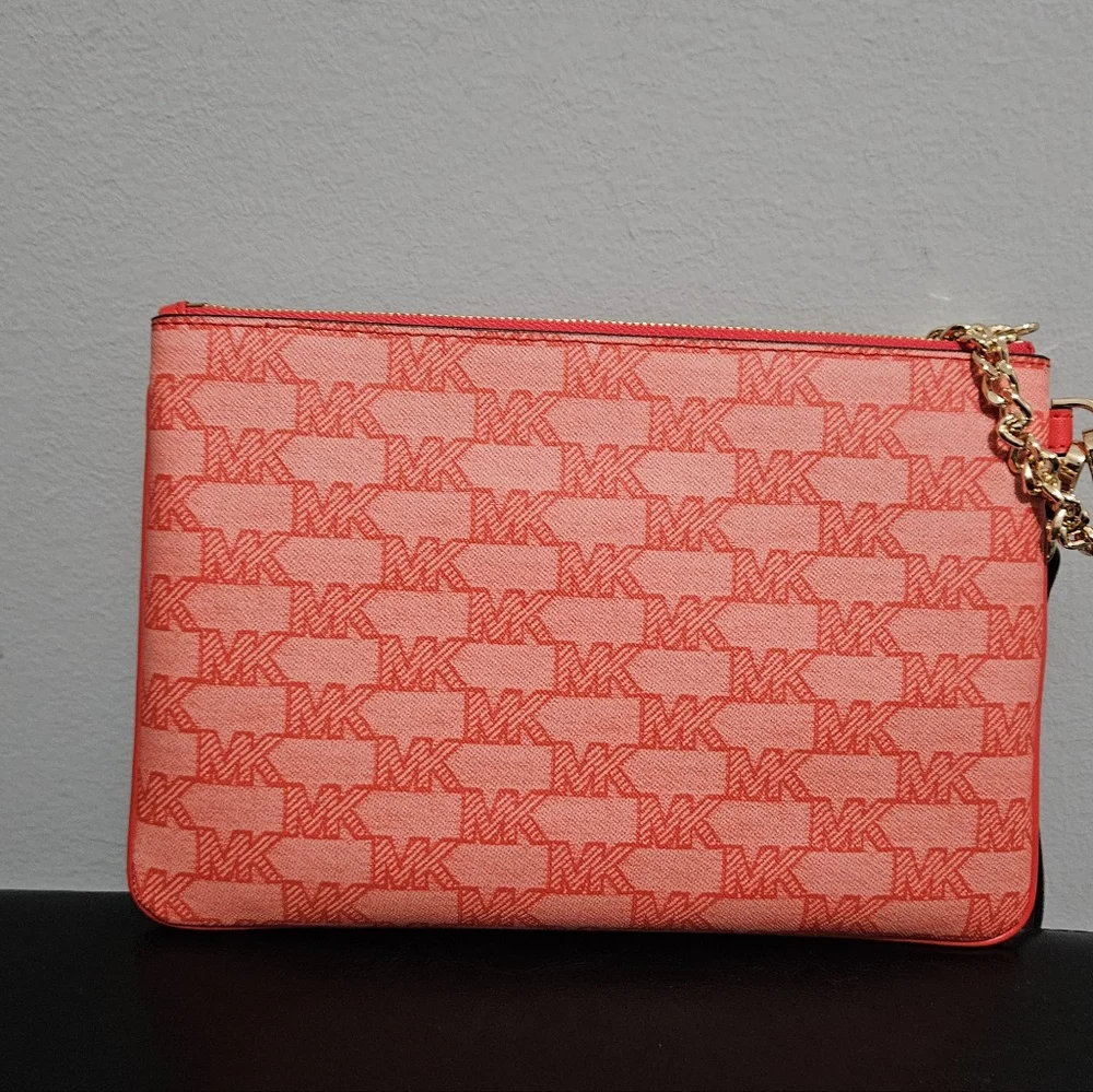 NWT: 2 for 1 - Michael Kors Set (Wristlet and Cardholder)